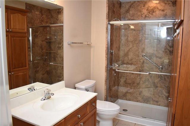 7135 Meadow View Street, Shawnee, KS 66227