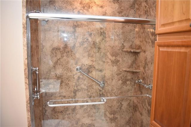 7135 Meadow View Street, Shawnee, KS 66227