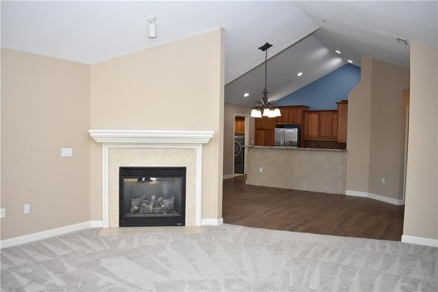 7135 Meadow View Street, Shawnee, KS 66227