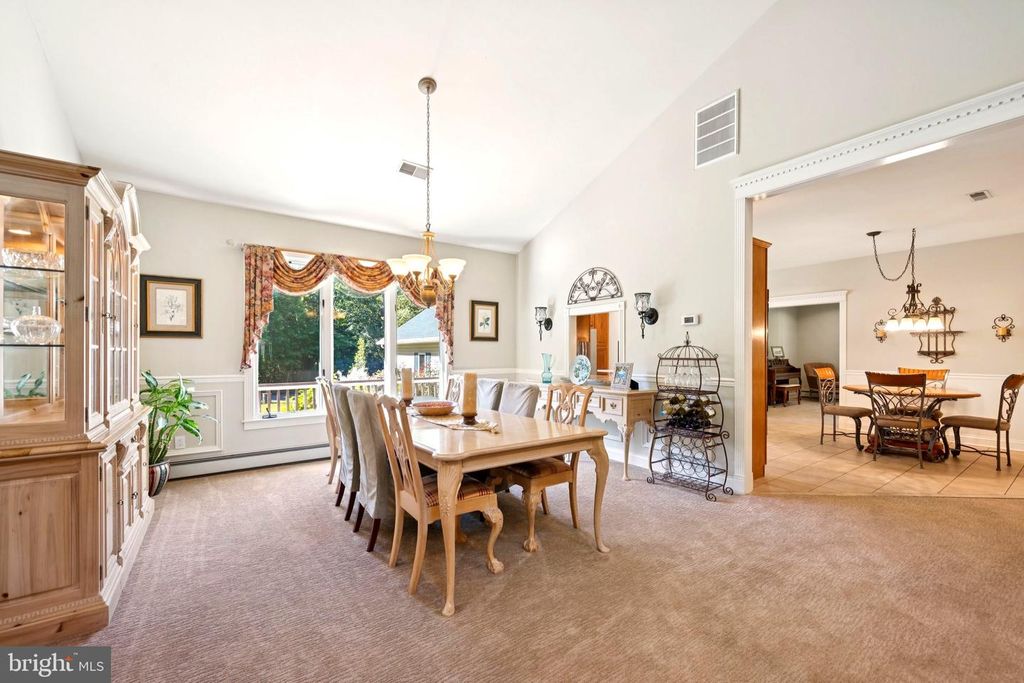 24 FOX HAVEN LN, Mullica Hill, NJ 08062