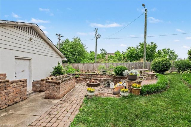 12003 N NC Highway 150, Winston-salem, NC 27127