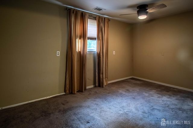 29 Tompkins Road, East Brunswick, NJ 08816