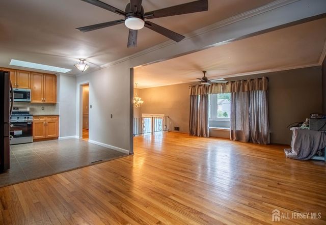 29 Tompkins Road, East Brunswick, NJ 08816