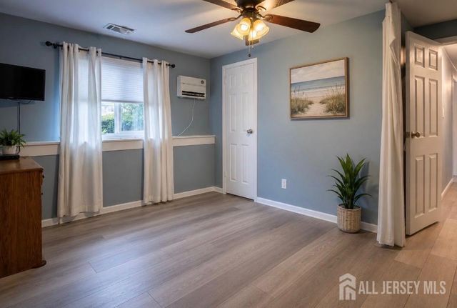 29 Tompkins Road, East Brunswick, NJ 08816