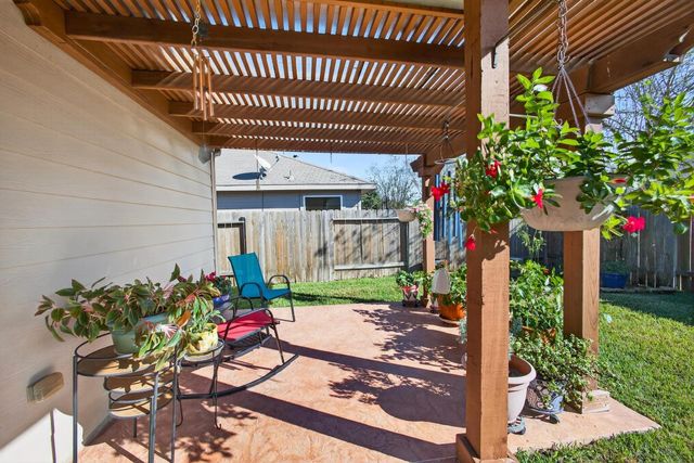 11003 Harston Drive, Tomball, TX 77375