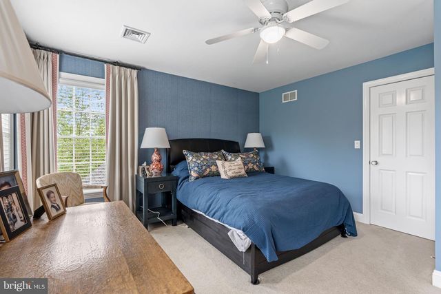 2309 FOREST LN, Harrisburg, PA 17112