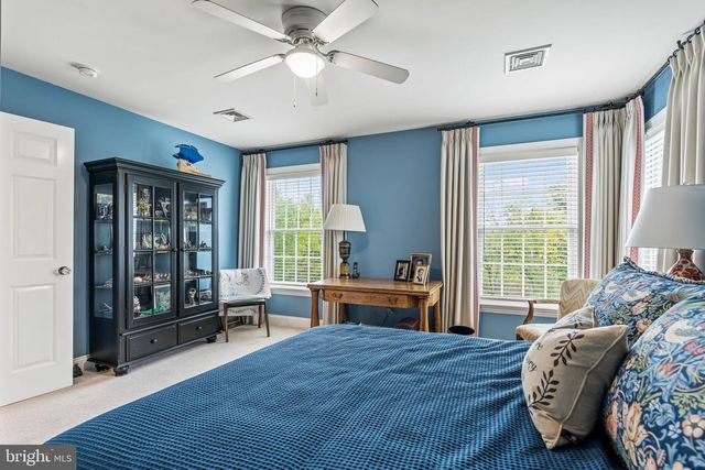 2309 FOREST LN, Harrisburg, PA 17112