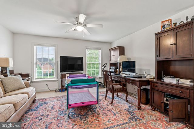 2309 FOREST LN, Harrisburg, PA 17112