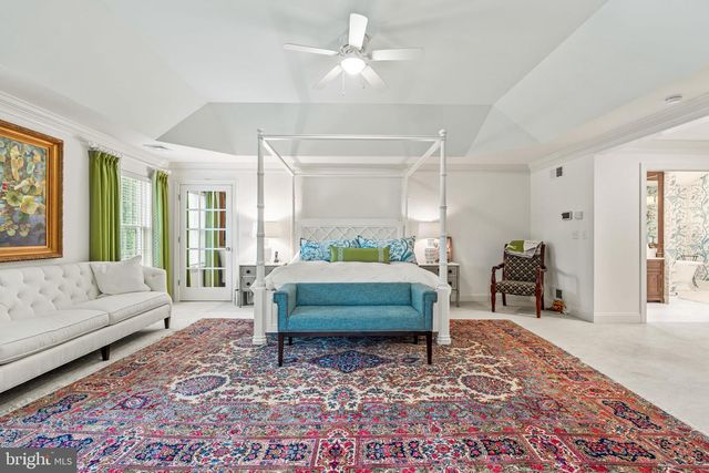 2309 FOREST LN, Harrisburg, PA 17112