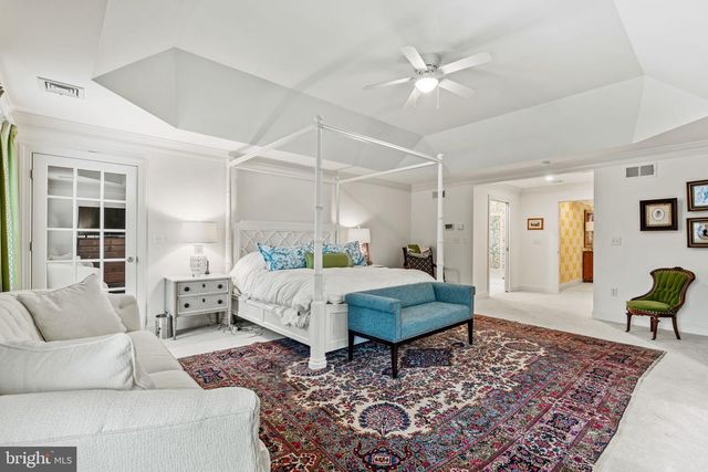 2309 FOREST LN, Harrisburg, PA 17112