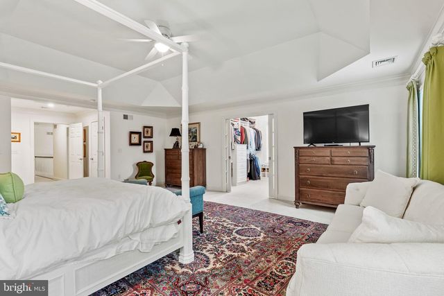 2309 FOREST LN, Harrisburg, PA 17112