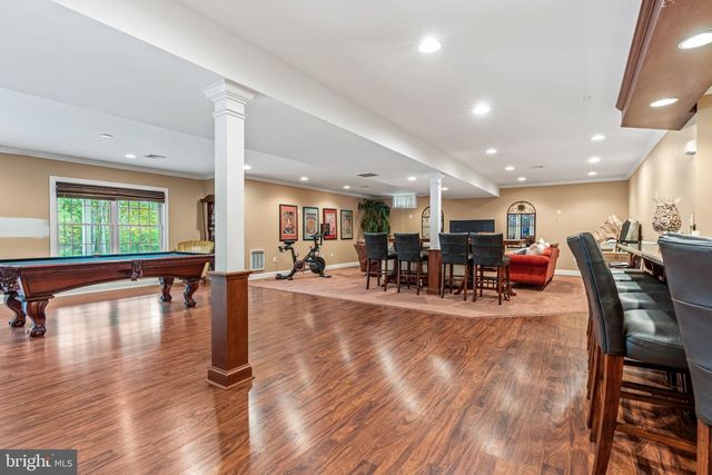 2309 FOREST LN, Harrisburg, PA 17112