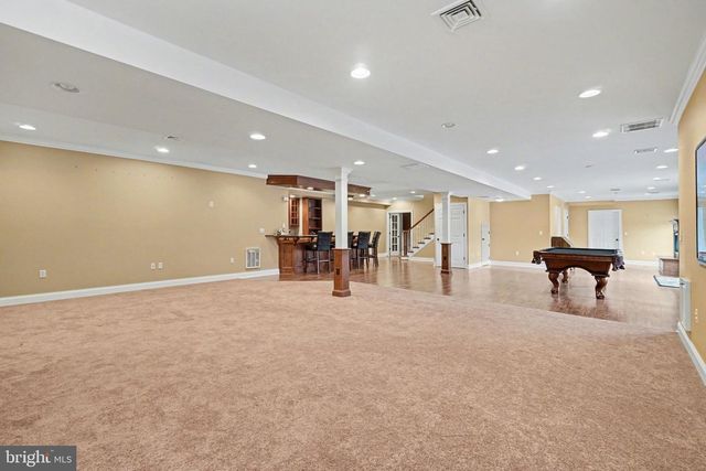 2309 FOREST LN, Harrisburg, PA 17112