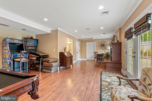 2309 FOREST LN, Harrisburg, PA 17112