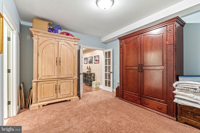 2309 FOREST LN, Harrisburg, PA 17112