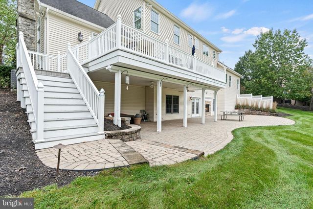 2309 FOREST LN, Harrisburg, PA 17112