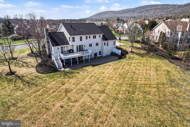 2309 FOREST LN, Harrisburg, PA 17112