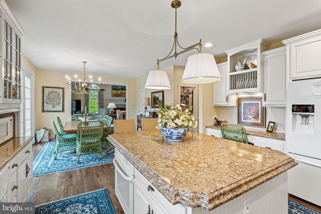 2309 FOREST LN, Harrisburg, PA 17112