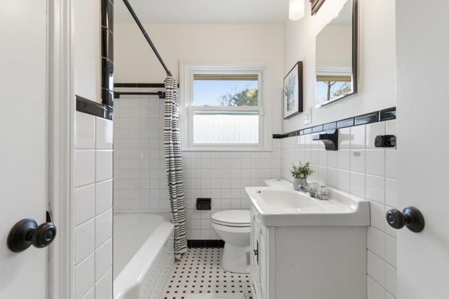 2275 Leafmore Drive, Decatur, GA 30033