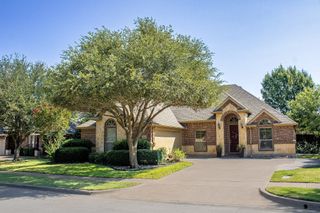8407 Pecan Creek Drive, Arlington, TX 76001