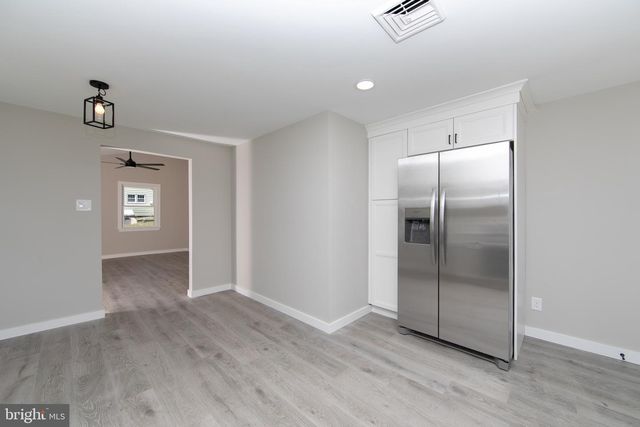 12 GARRISON RD, Elmer, NJ 08318