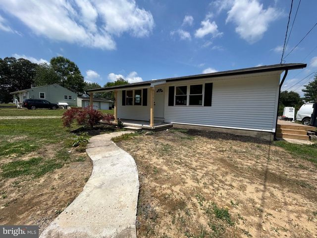 12 GARRISON RD, Elmer, NJ 08318