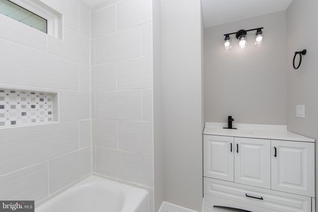 12 GARRISON RD, Elmer, NJ 08318