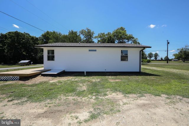 12 GARRISON RD, Elmer, NJ 08318