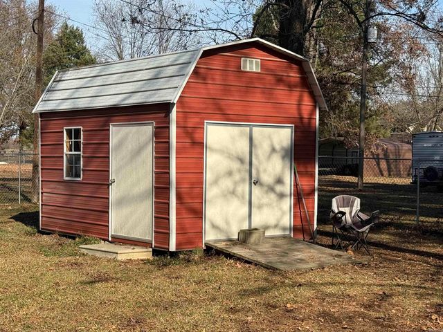 613 S. Clayton St., Rector, AR 72416