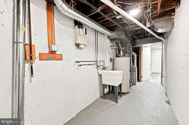 802 GRANT RD, Folcroft, PA 19032