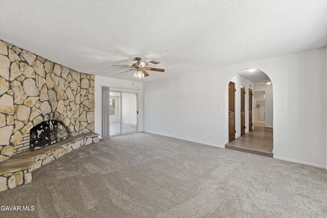 42136 55th Street, Quartz Hill, CA 93536