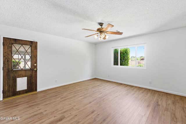 42136 55th Street, Quartz Hill, CA 93536