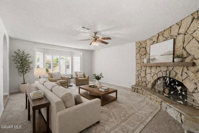 42136 55th Street, Quartz Hill, CA 93536