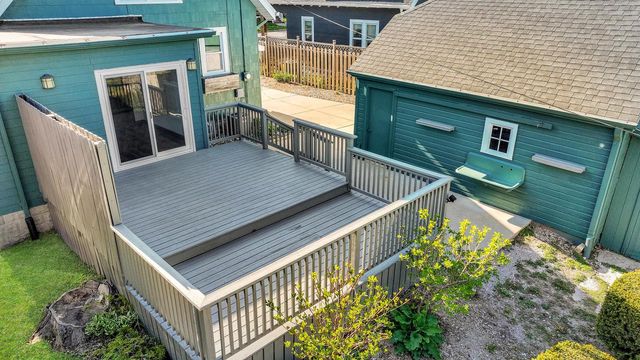 214 S Garfield AVENUE, Port Washington, WI 53074