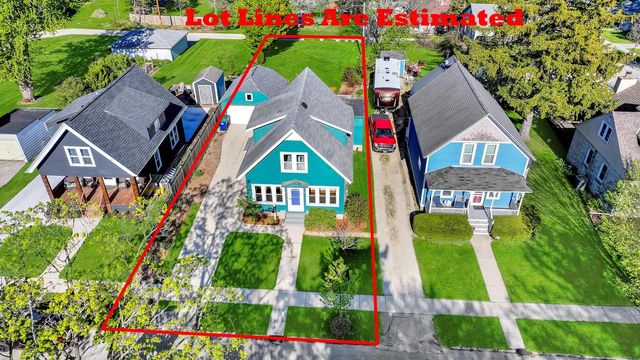 214 S Garfield AVENUE, Port Washington, WI 53074