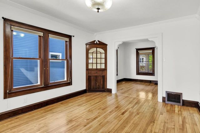 214 S Garfield AVENUE, Port Washington, WI 53074