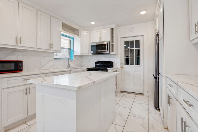 4108 Sunday Hill Drive, Arlington, TX 76016