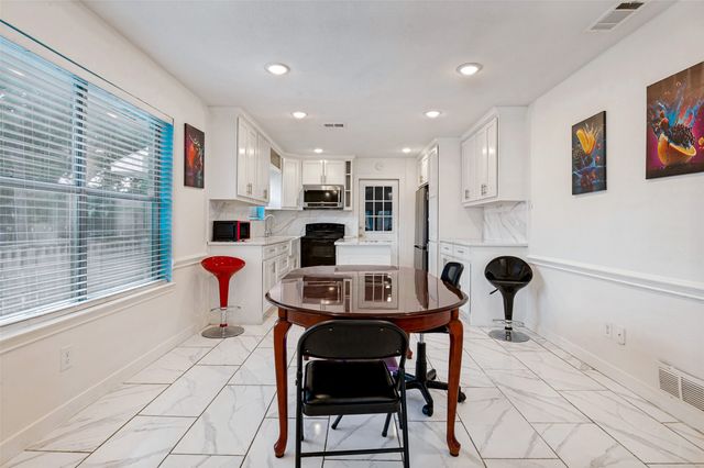 4108 Sunday Hill Drive, Arlington, TX 76016