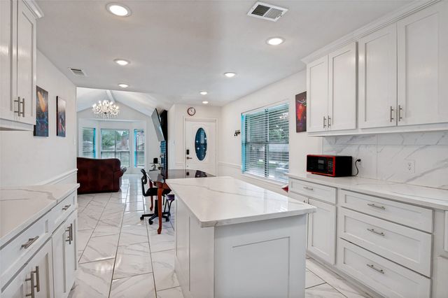 4108 Sunday Hill Drive, Arlington, TX 76016