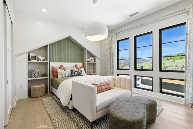 441 Narcissus, Irvine, CA 92602