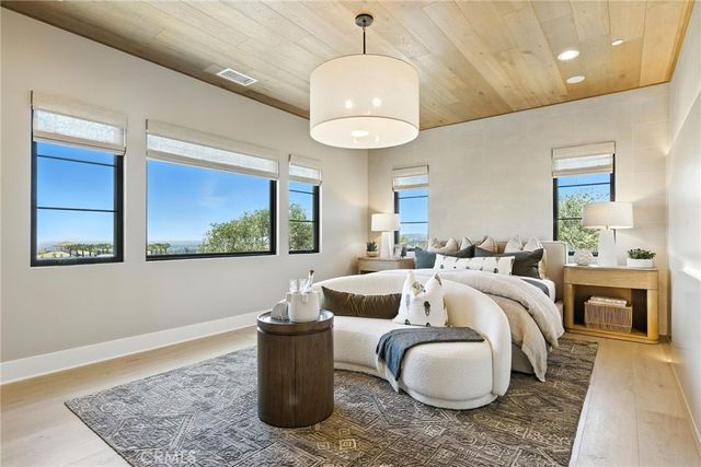 441 Narcissus, Irvine, CA 92602