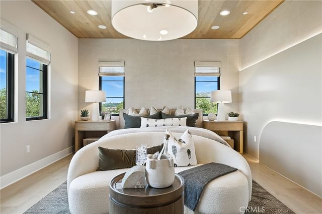 441 Narcissus, Irvine, CA 92602