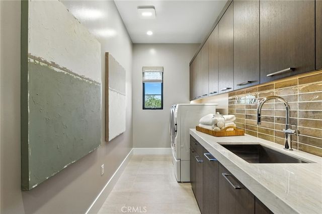 441 Narcissus, Irvine, CA 92602