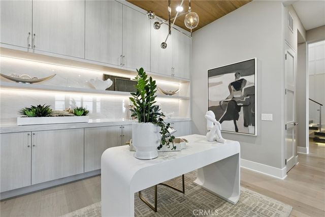 441 Narcissus, Irvine, CA 92602