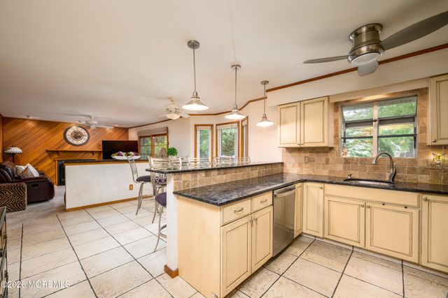 3 Heritage Drive, Howell, NJ 07731