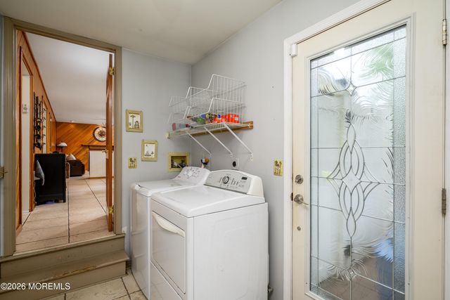 3 Heritage Drive, Howell, NJ 07731