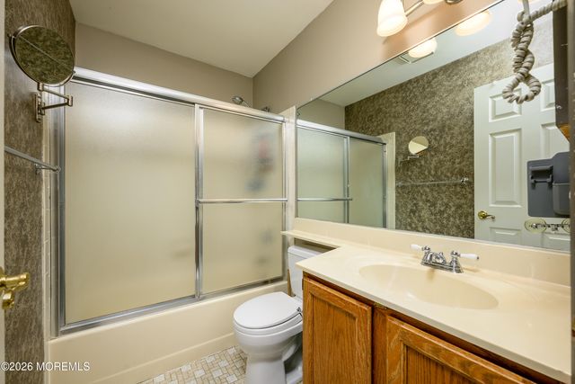 3 Heritage Drive, Howell, NJ 07731