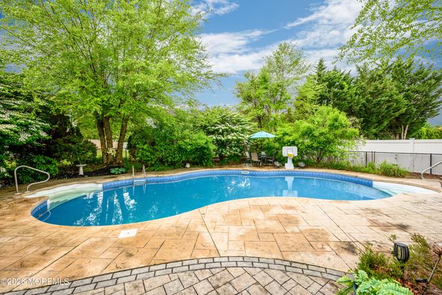 3 Heritage Drive, Howell, NJ 07731