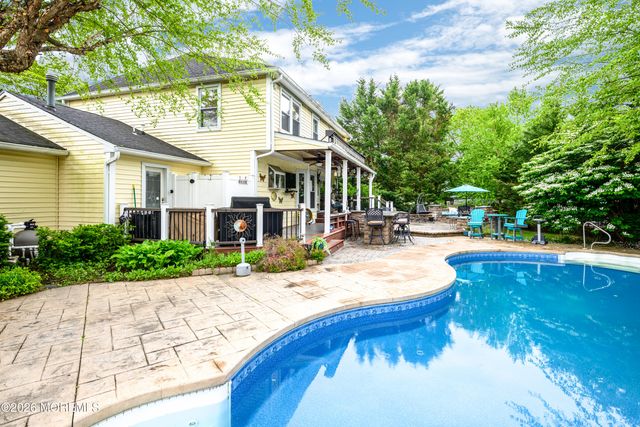 3 Heritage Drive, Howell, NJ 07731