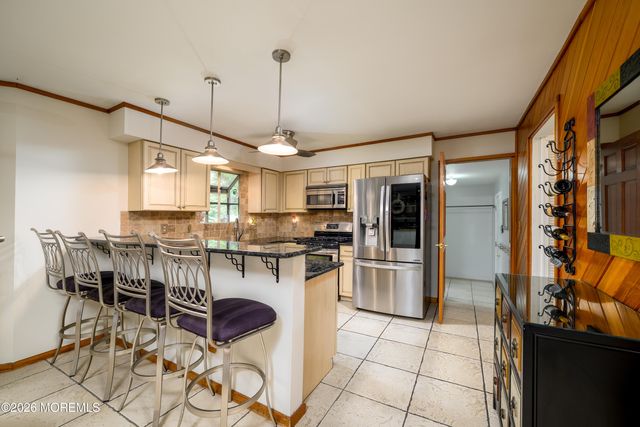 3 Heritage Drive, Howell, NJ 07731
